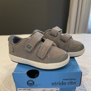 NWOT Stride Rite M2P Toddler Boys 4.5M Jude Grey Shows.